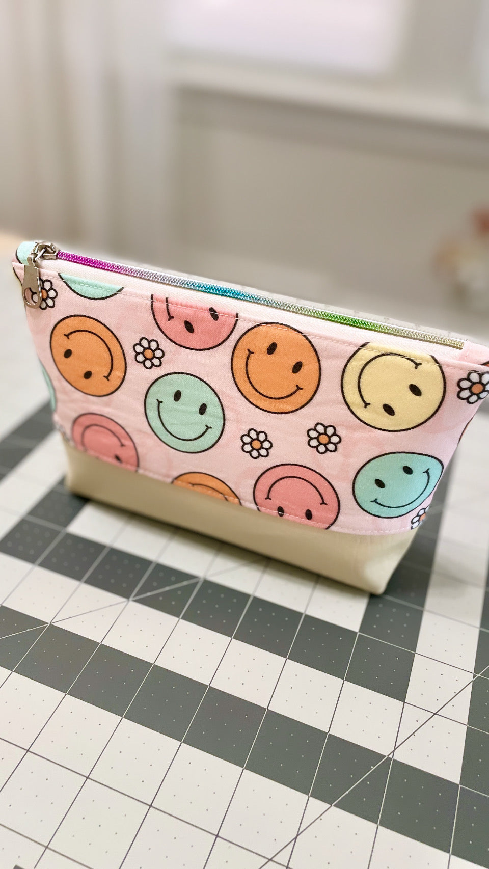 Everyday essential “Smiley “cotton print pouch