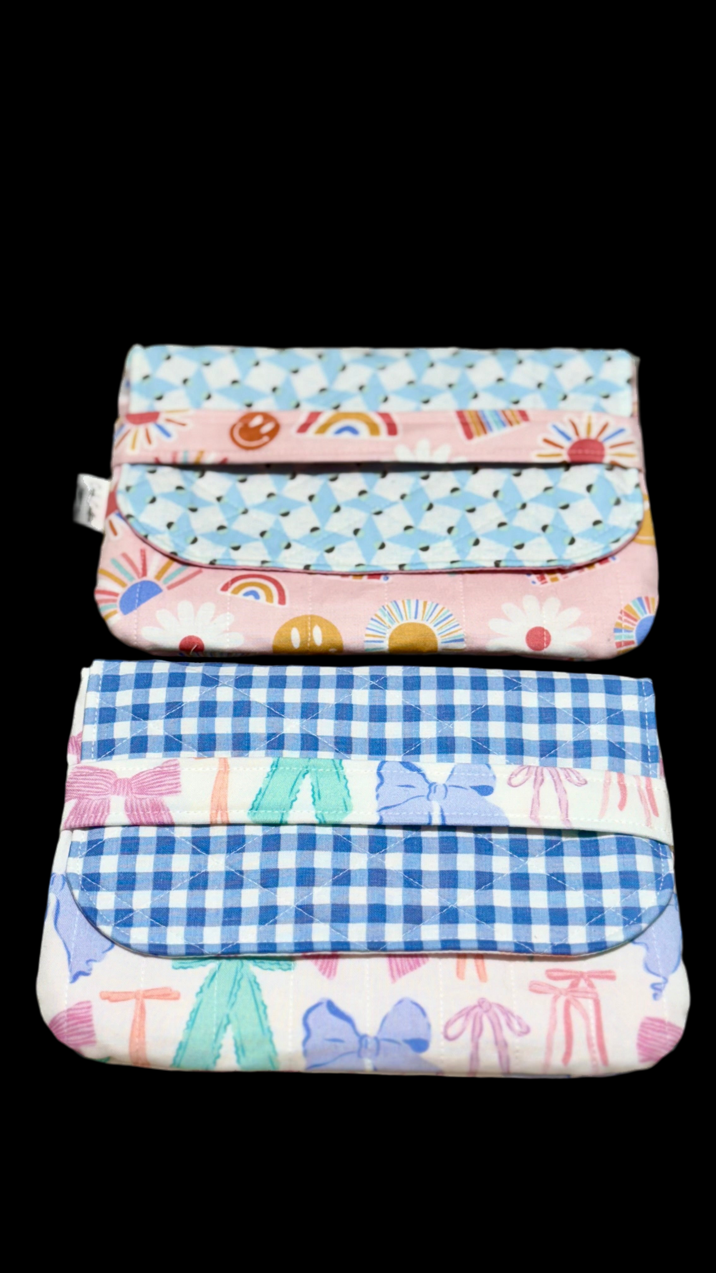 Medium sized Handy Case- “Multicolor Bows” print