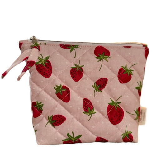 “Pink dot and strawberry” Everday quilted zipper pouch