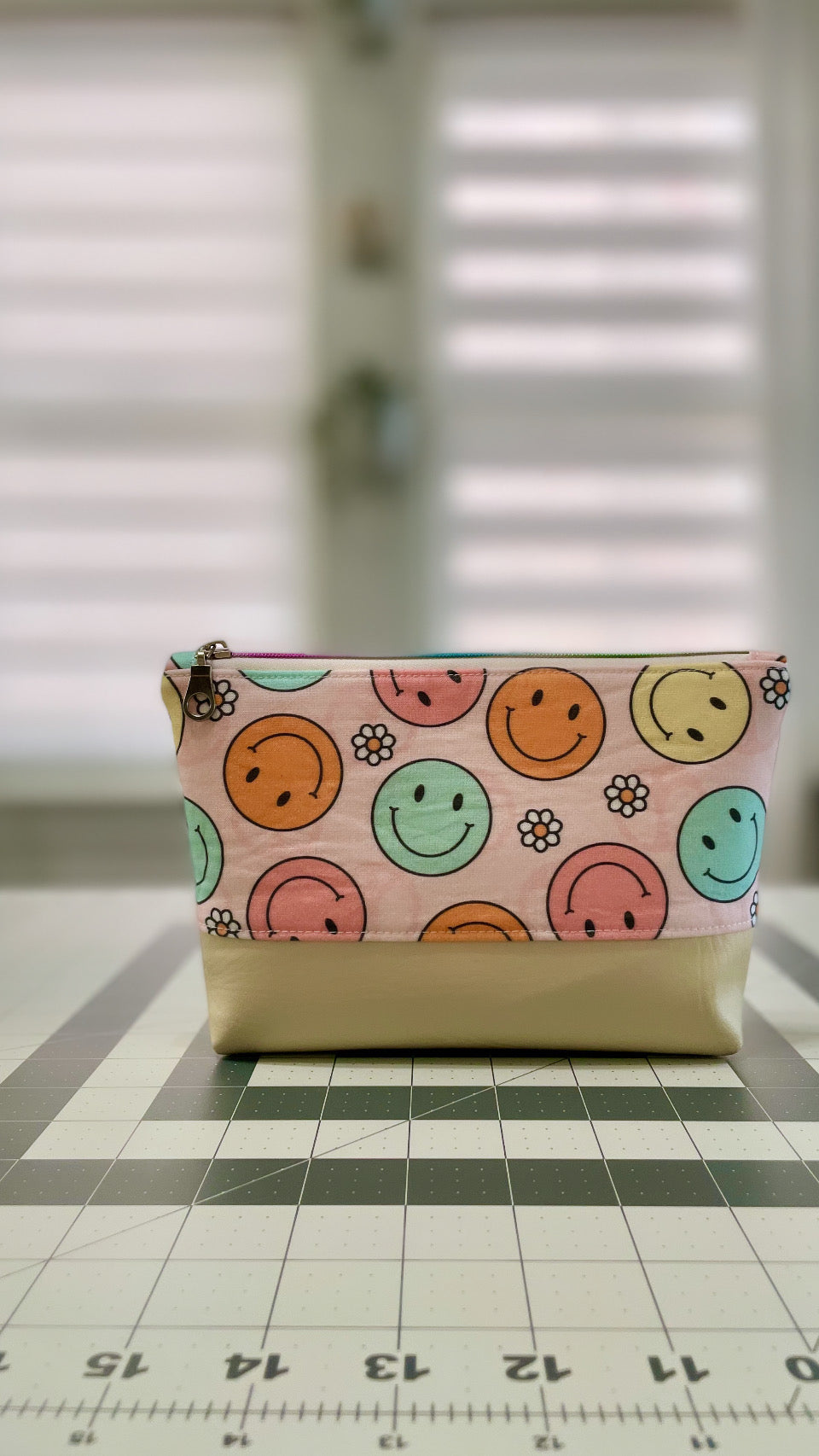 Everyday essential “Smiley “cotton print pouch